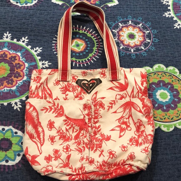 ROXY TOTE 🌸🌊🤙 - Picture 3 of 10